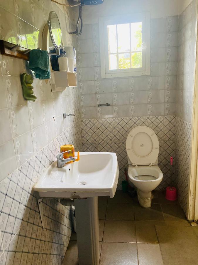 One World Village Guesthouse Bakau Bagian luar foto